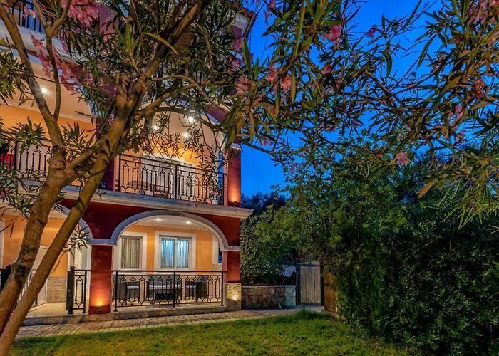 Tsiolis Studios & Apartments